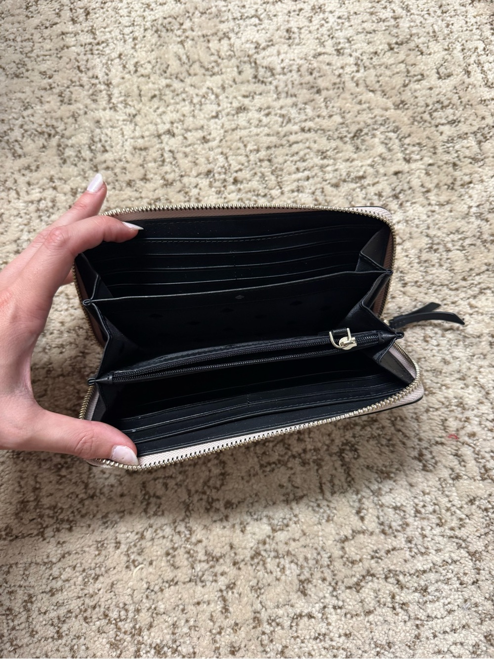 kate spade Two-Tone Black and Blush Zip Around Wallet - Picture 3 of 4